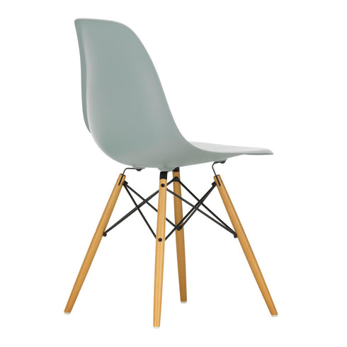 Cadeira Eames em Plástico DSW / Ácer Dourado